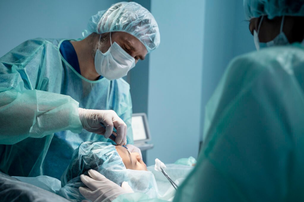 Cirugía láser de ojos pros y contras: ventajas, desventajas y riesgos reales