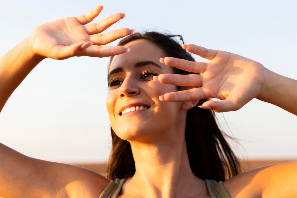 Pterigión y exposición al sol: cómo los rayos UV afectan la salud de tus ojos