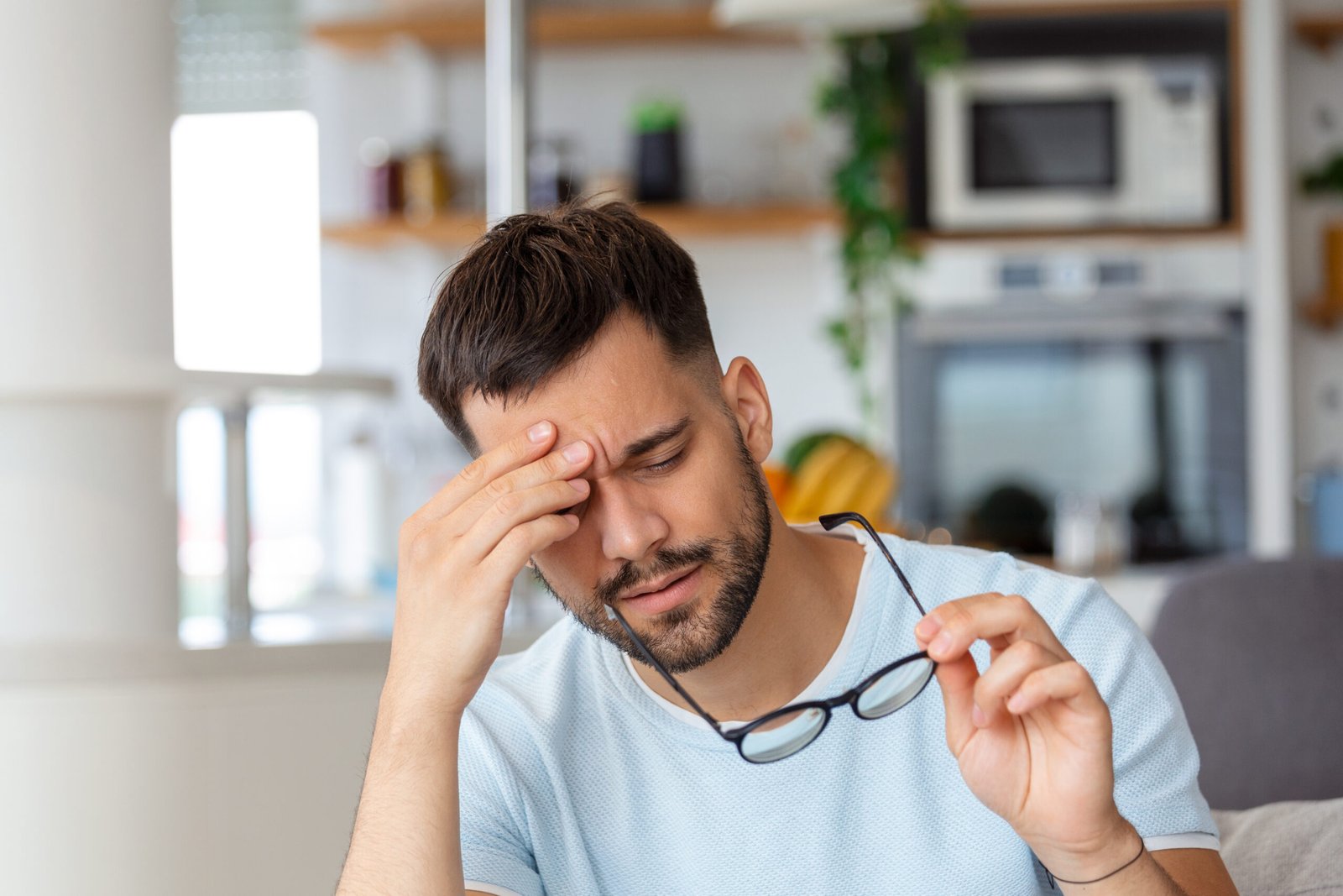 Destellos de luz en los ojos: causas, síntomas y cuándo preocuparse