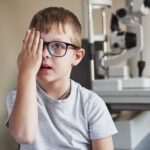 Tratamiento alternativo no cubierto para miopía infantil: Guía completa de Ortoqueratología (Orto-K)